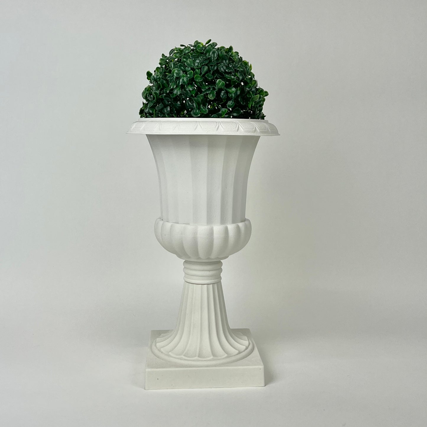 White pot (2981-2988)