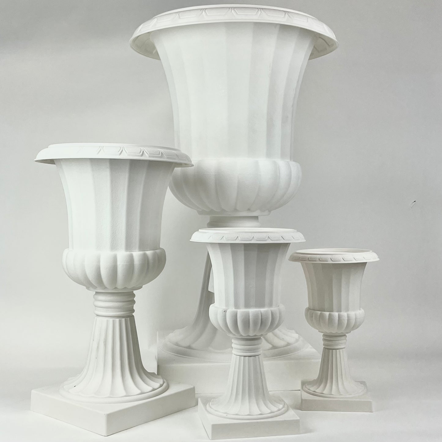 White pot (2981-2988)